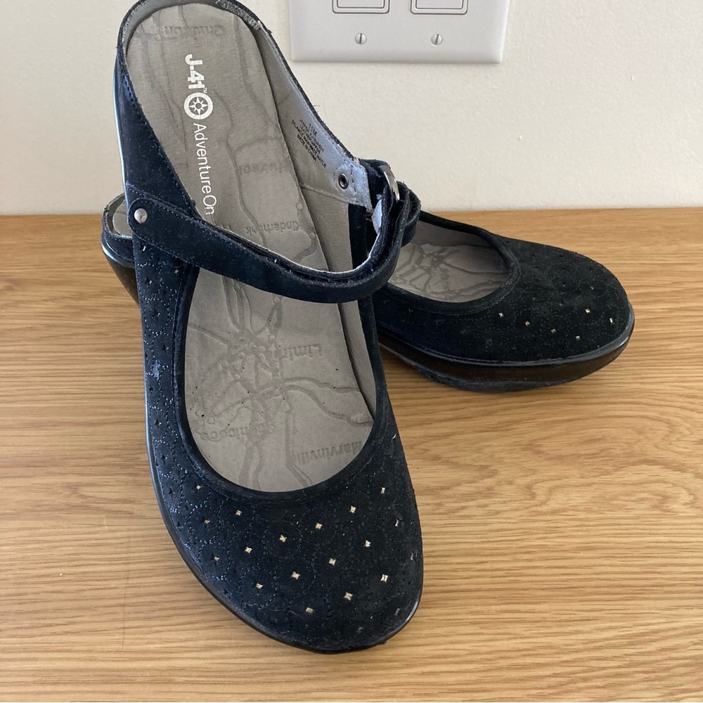 J-41 Size 11 Black Mary Jane Shoes
